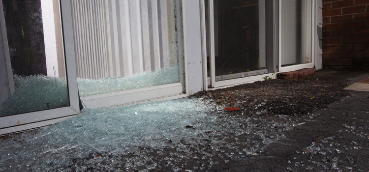 Electric Broken Glass Door Repair in Toronto Lakeshore, ON